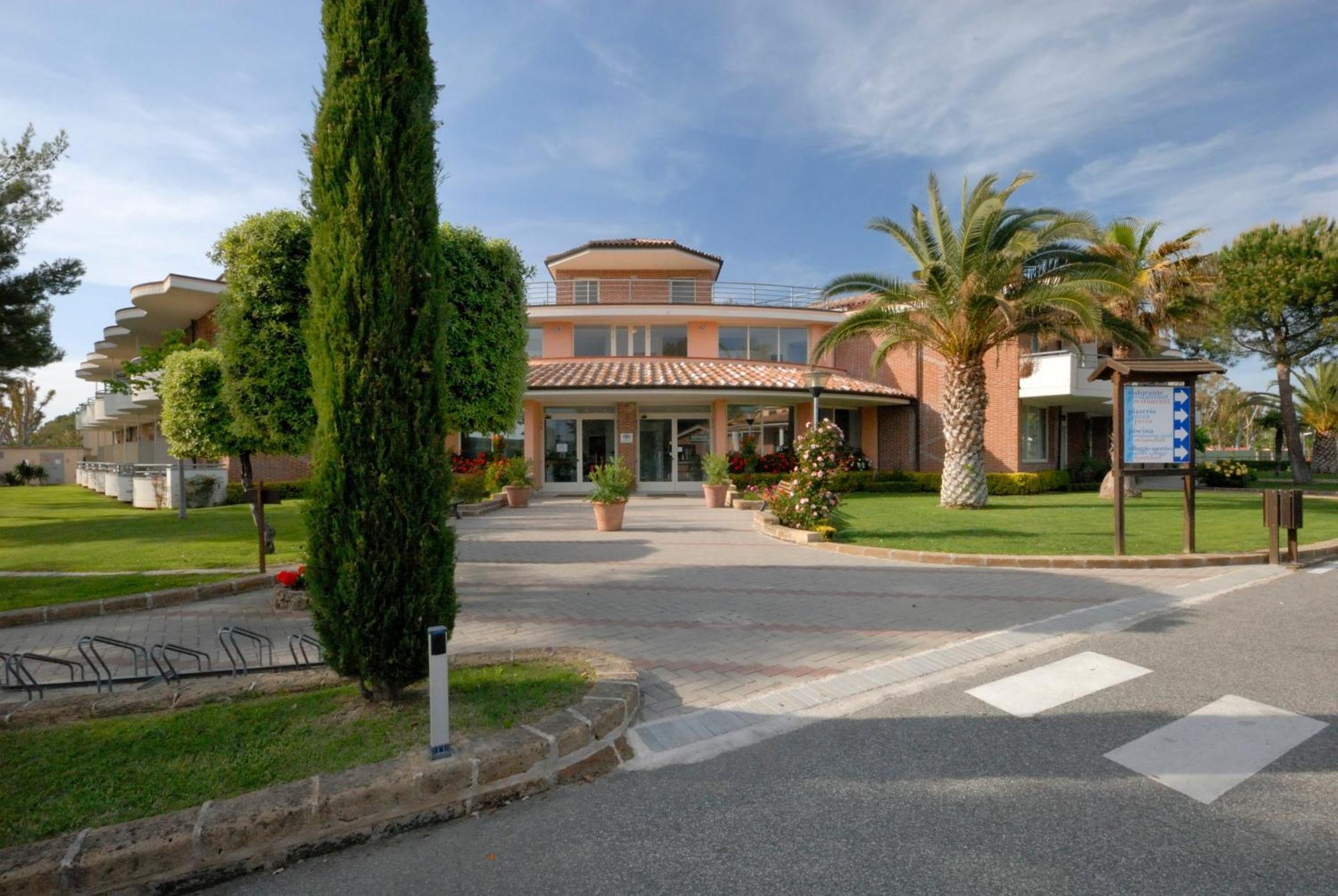 Villaggio Turistico La Cecinella Marina di Cecina Esterno foto
