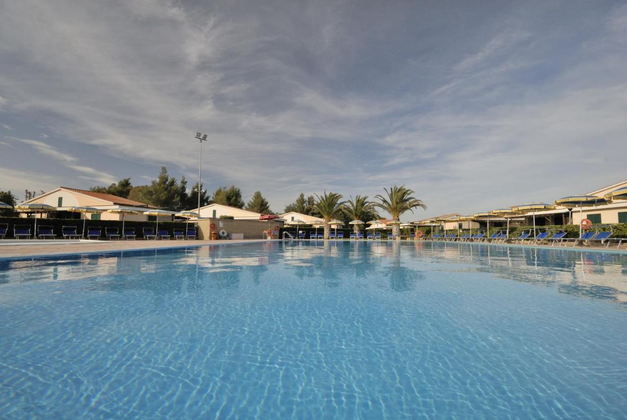Villaggio Turistico La Cecinella Marina di Cecina Esterno foto