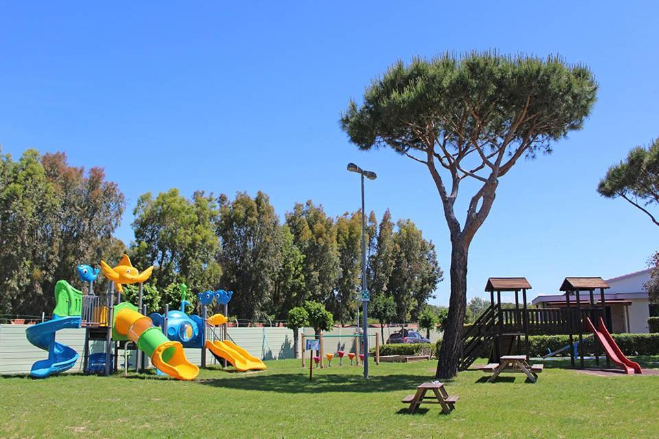 Villaggio Turistico La Cecinella Marina di Cecina Esterno foto